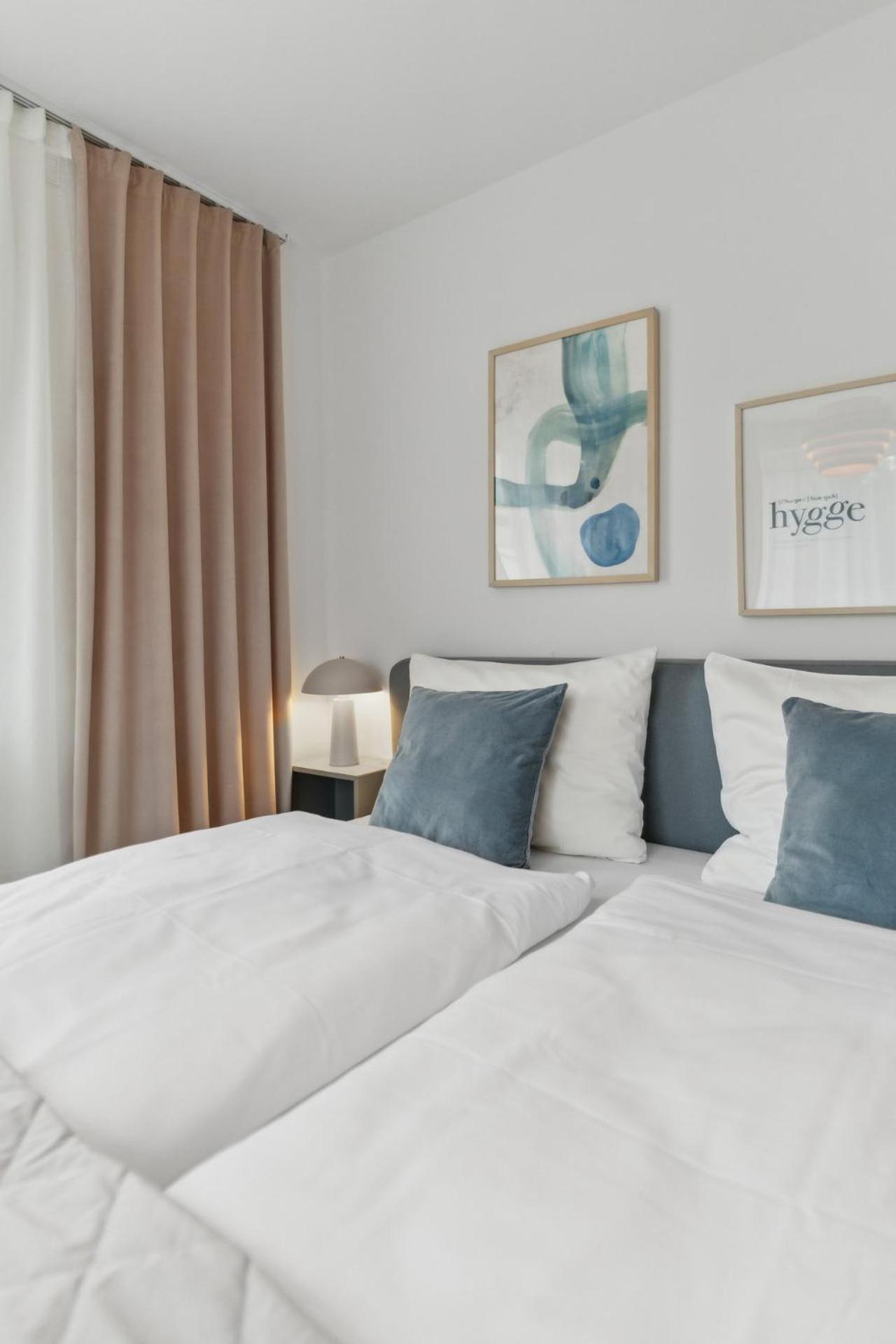Deluxe Apartment In Bielefeld City Mit Parkplatz Und Balkon Екстериор снимка